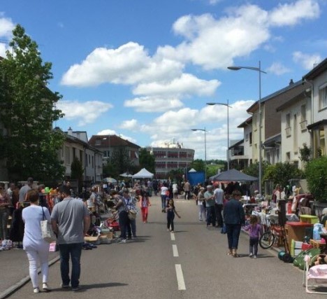 Stand des SVP du GND de Vandoeuvre au Vide grenier Quartier du Reclus